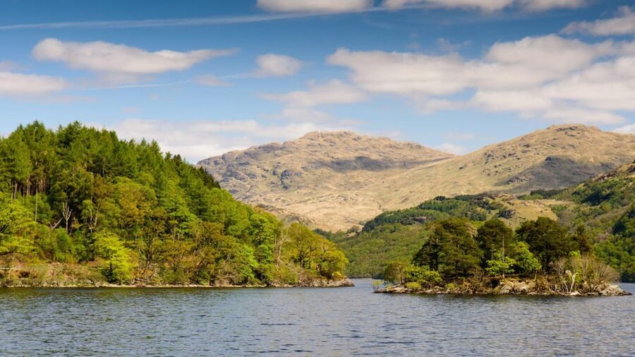Glasgow: Glencoe, Scenic Walk & Scottish Highlands Tour - Lunch and the Turf House add useful context