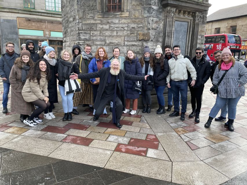 Glasgow: The streets with a Glaswegian guide: Walking Tour - Finishing at Mercat Cross