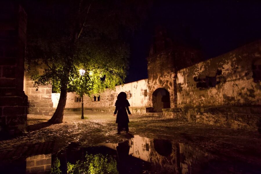 Görlitz: Ghosts and Spooky Historical Night Walking Tour - Key points at a glance