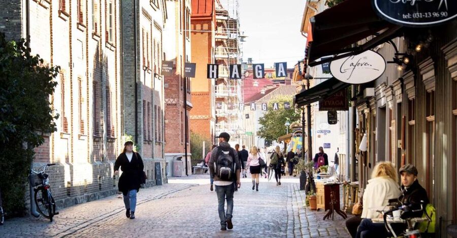 Gothenburg: Haga Old Town Walking Tour - Guides who make the difference