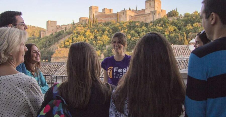 Granada: Albaicín and Sacromonte 2.5-Hour Walking Tour - Albaicín’s Lanes, Walls, and Moorish Design
