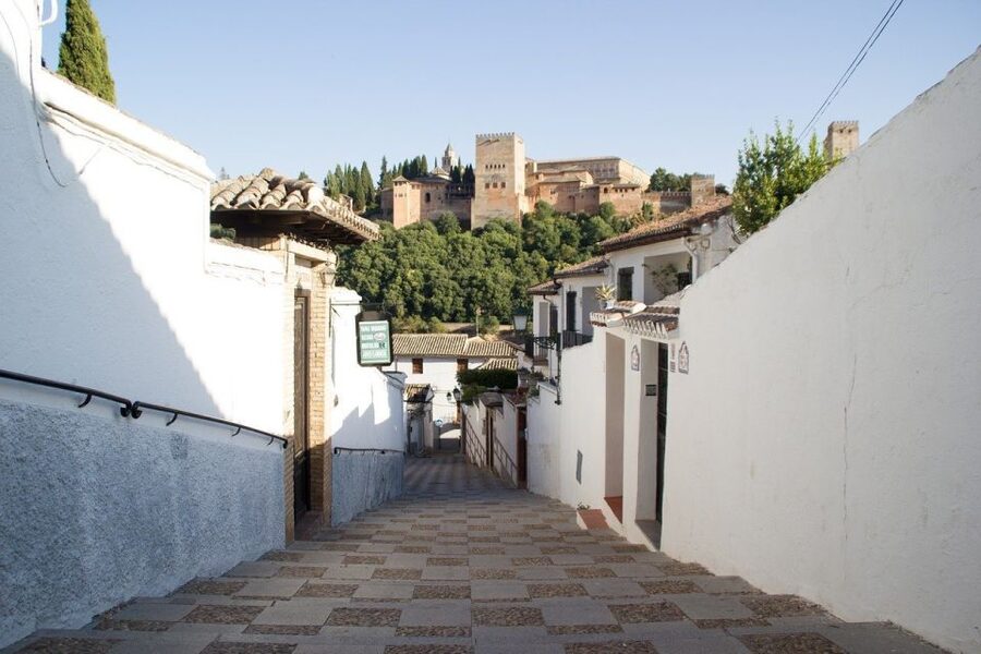Granada: Albaicín, Sacromonte & Museum of Caves Walking Tour - Key points to know before booking
