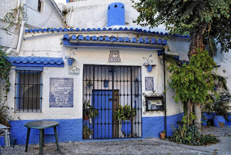 Granada: Albaicín, Sacromonte & Museum of Caves Walking Tour - Sacromonte beyond the museum