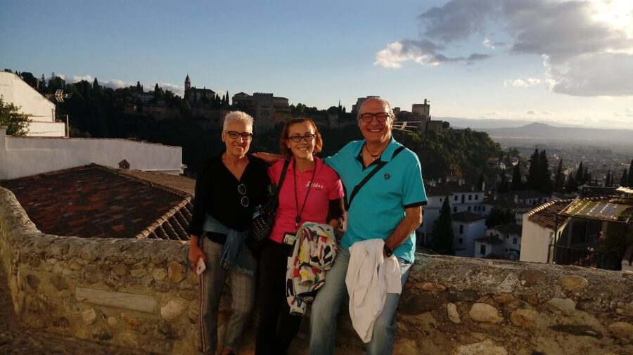 Granada: Albaicín, Sacromonte & Museum of Caves Walking Tour - How hard is the walk?