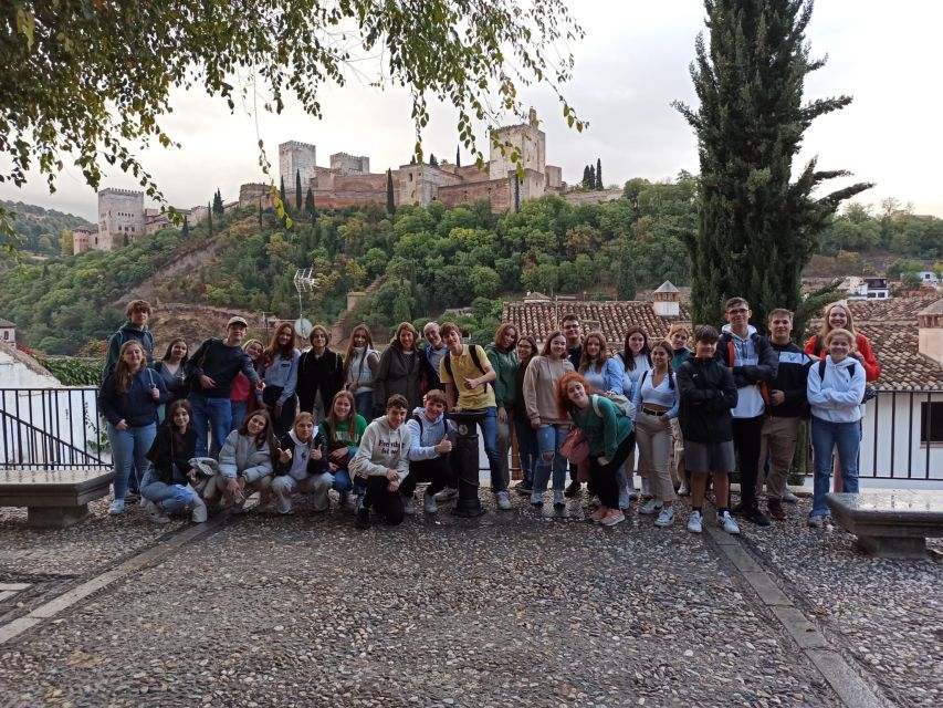 Granada: Historic Center and Lower Albaicin Walking Tour - Starting beside Granada’s Catholic Monarchs