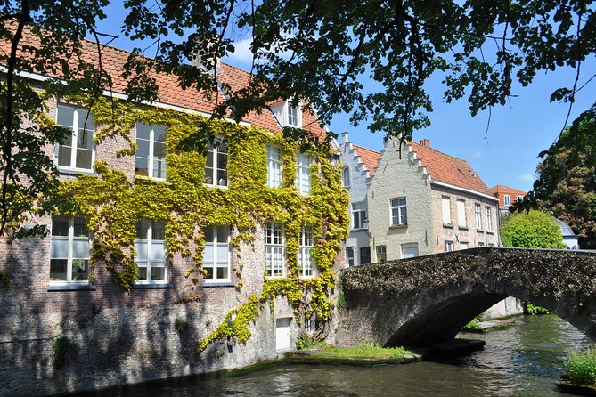 Guided boat trip and walk - Why this Bruges tour works as a first introduction