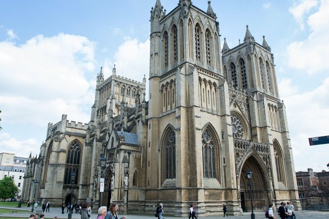 Guided Walking Tour of Bristol Old City and Harbour - Key points at a glance