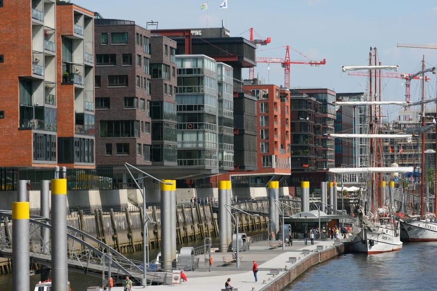 Hamburg: Guided Port Walk for Families - Key things to know before you book