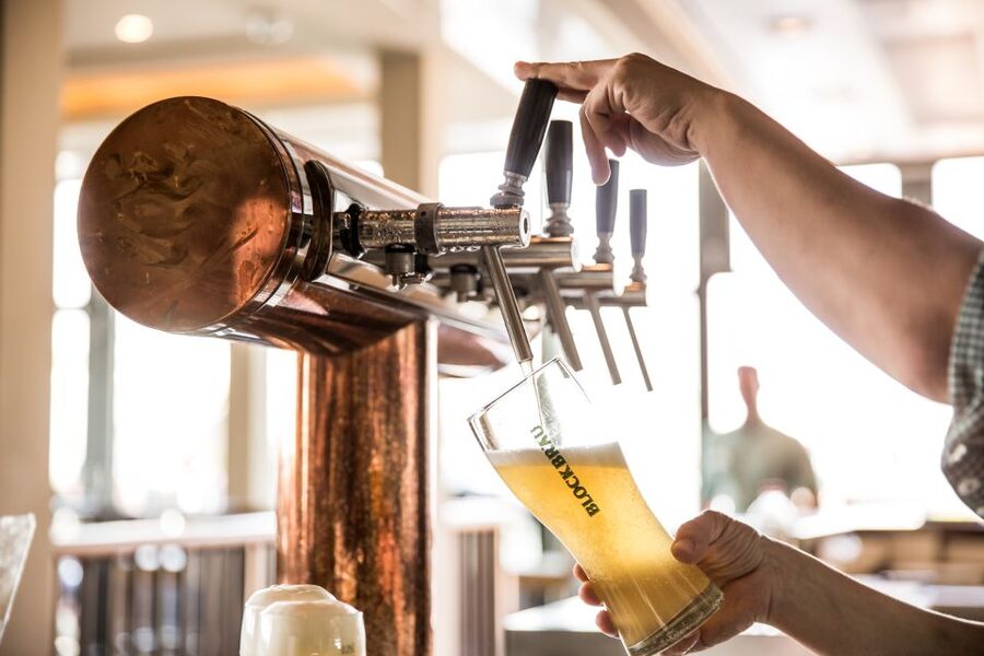 Hamburg: St. Pauli Breweries Walking Tour with Tastings - Booking flexibility and simple meeting advice