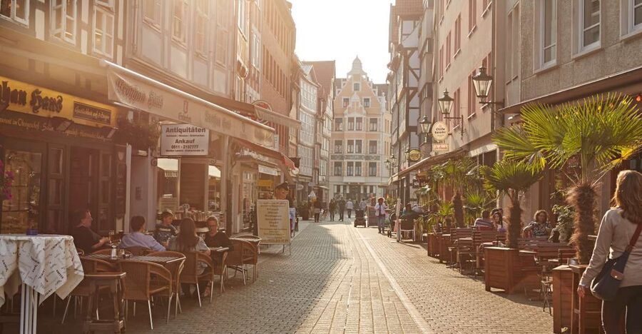 Hannover: Guided City Walk - Leineschloss and the political heart of Lower Saxony