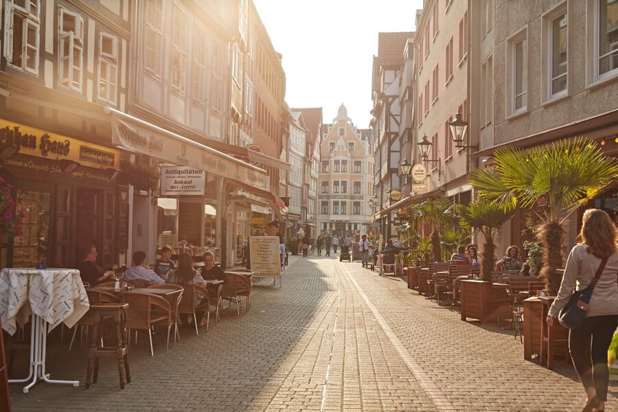 Hannover: Guided City Walk - From wartime damage to medieval Hannover