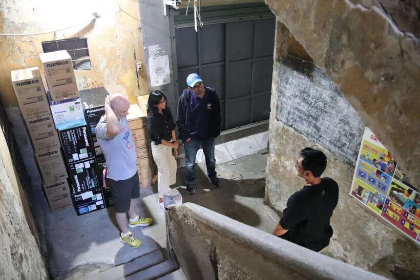 Hanoi: Cho Gioi Vietnam War History Walking Tour - Planned-economy housing and local memory