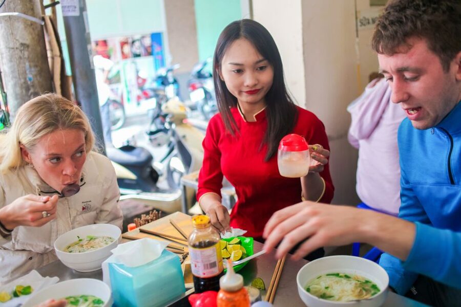 Hanoi: Small-Group Street Food Walking Tour - Guides make or break the evening