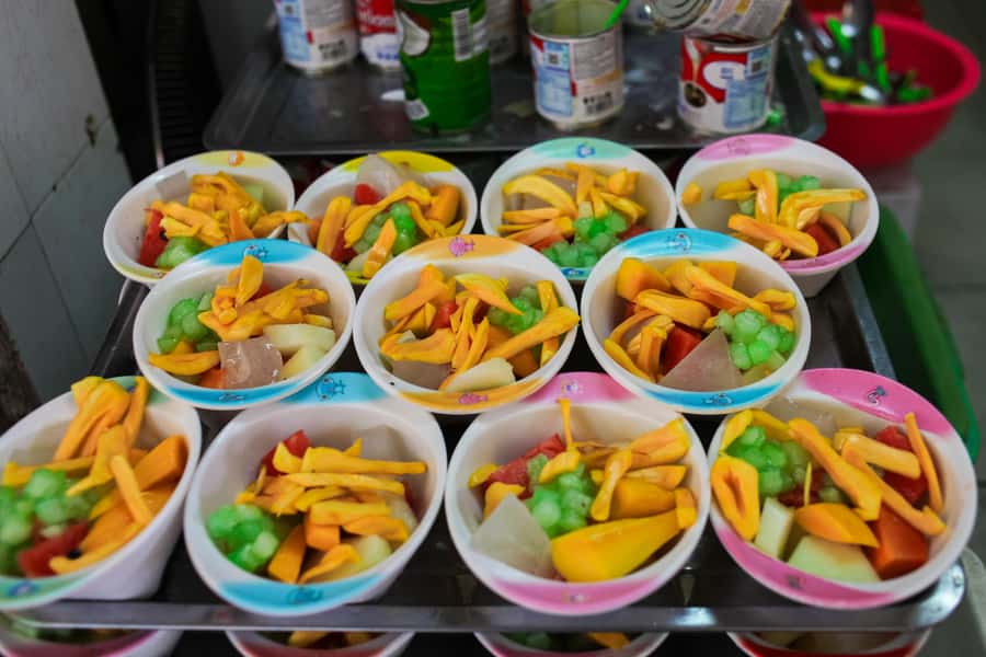Hanoi: Street Food Walking Tour & Water Puppet Show - The lessons you take away from the food