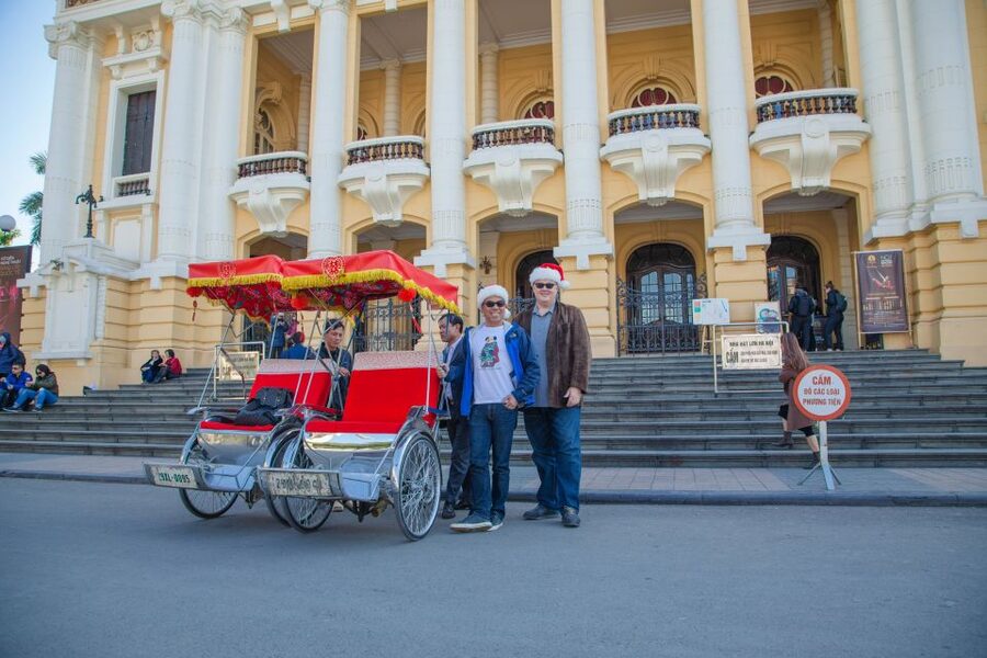 Hanoi Walking Street Food Tour & Cyclo Ride - The 40-minute cyclo ride