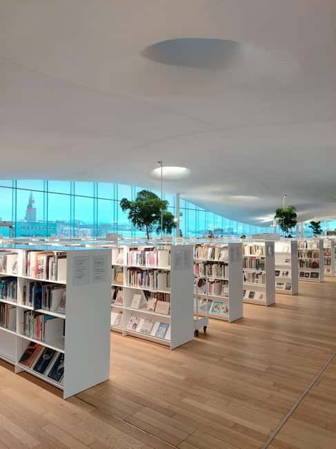 Helsinki: A Finntastic Walking Tour with a Local Guide - Why this is a smart first look at Helsinki