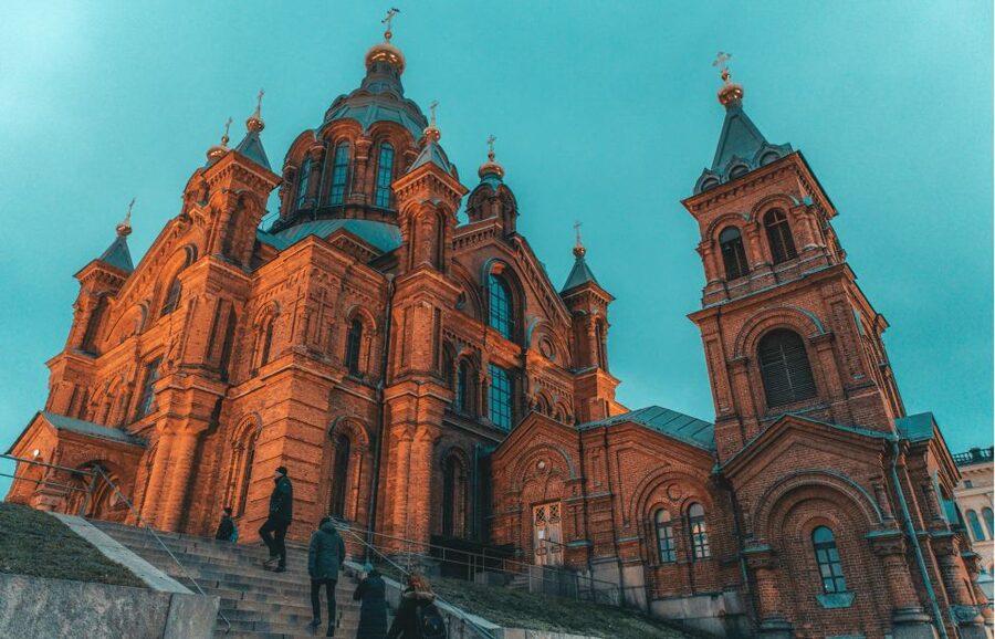 Helsinki: Small-Group Walking Tour with City Planner Guide - Starting at Aleksanterinkatu and Senate Square