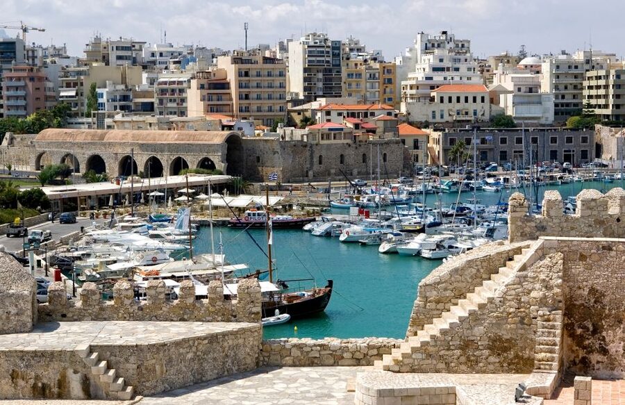 Heraklion: Food Tastings Walking Tour - Starting in Eleftherias Square at 11:00 AM
