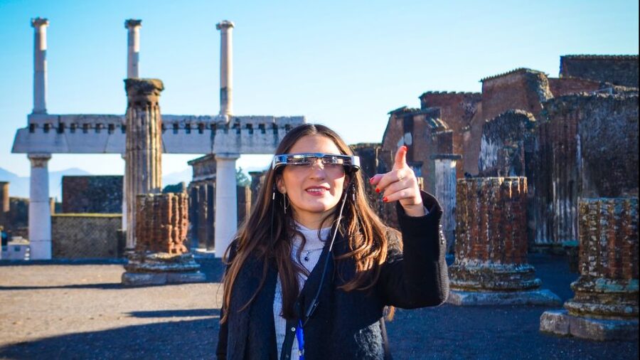 Herculaneum: 3D Walking Tour with Skip-the-Line Ticket - Walking through Roman houses and public spaces