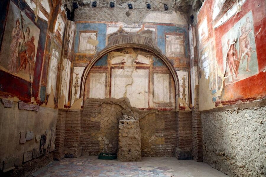 Herculaneum: 3D Walking Tour with Skip-the-Line Ticket - The 79 AC eruption and the city before it