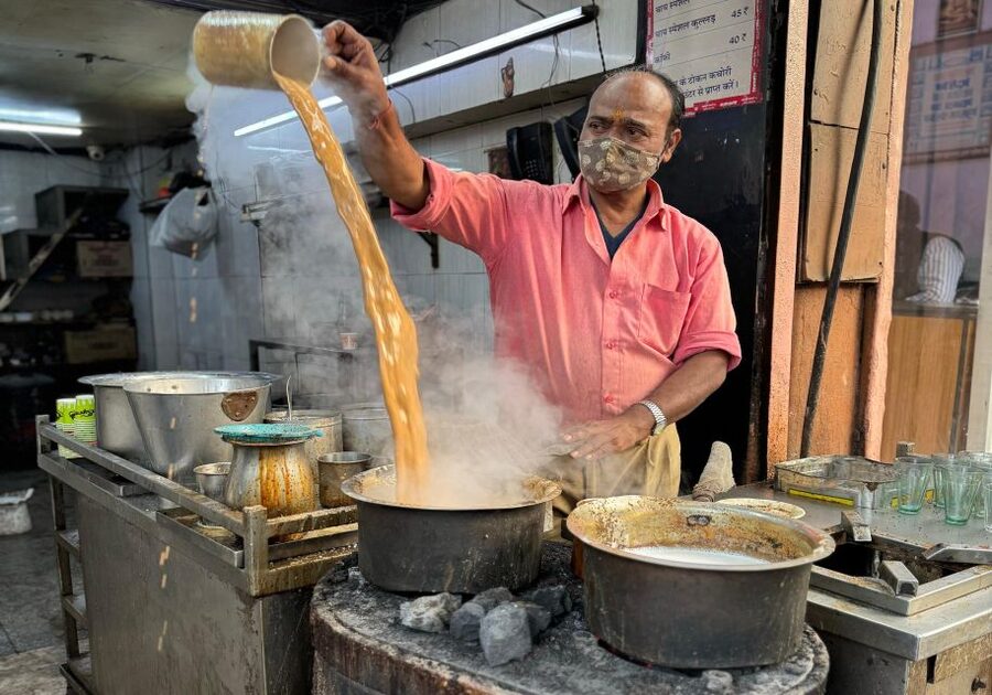 Heritage Walk & Street Food Tasting in Jaipur - Tripolia Bazar and Jaipur’s working crafts