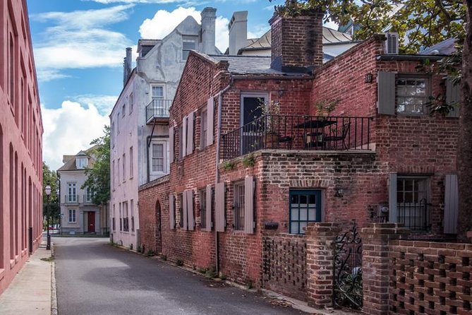 Hidden Alleyways and Historic Sites Small-Group Walking Tour - Starting at the Old Exchange and Provost Dungeon