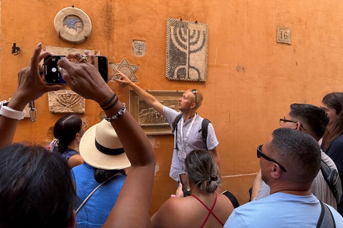 Highlights of Jewish Ghetto And Trastevere Walking Tour - The Jewish Ghetto and Rome’s oldest Jewish community