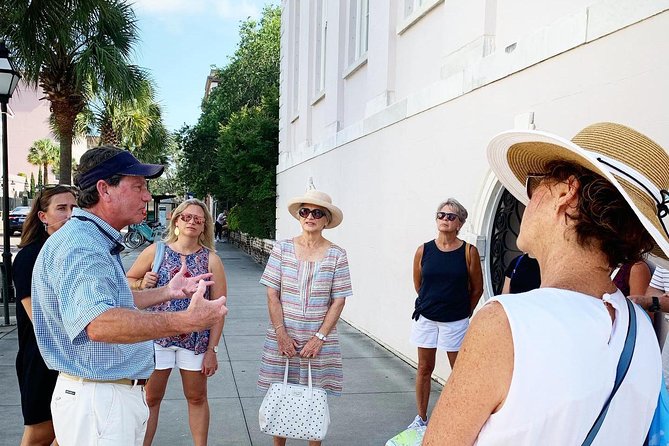 Historic Charleston Guided Sightseeing Walking Tour - What the guide adds that a self-guided walk cannot
