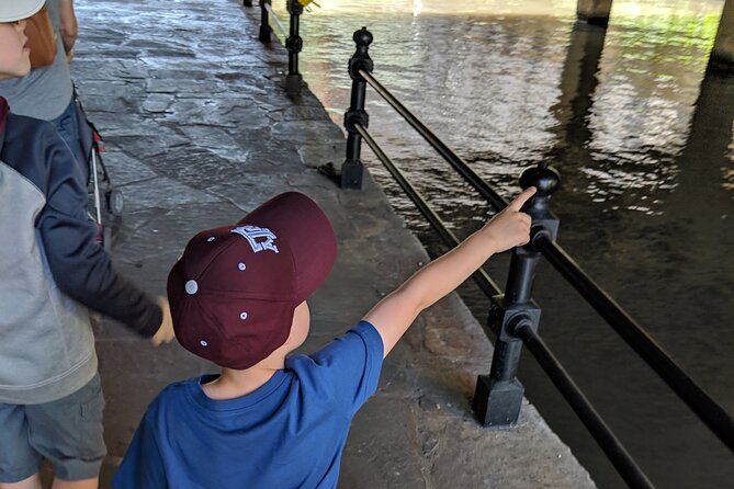 Historic Downtown & Riverwalk Walking Tour - Following the San Antonio River Walk