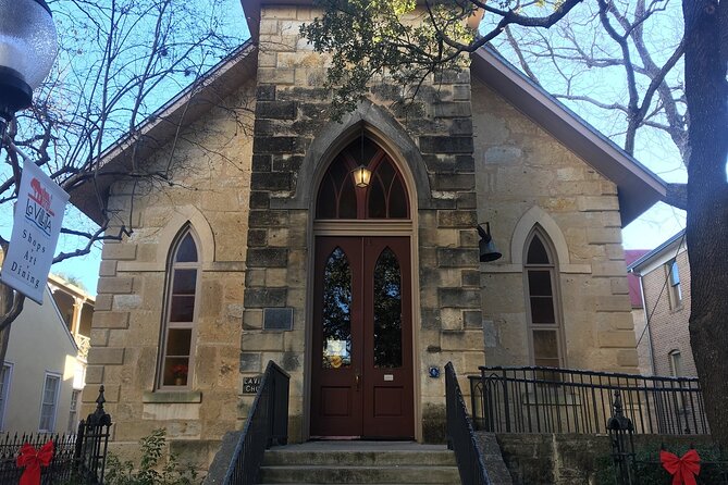 Historic Downtown & Riverwalk Walking Tour - What the Small Group Means in Practice