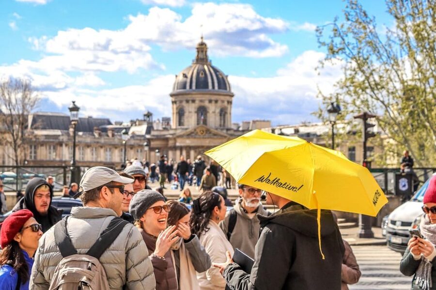 Historic Paris Walking Tour in English - Key points at a glance