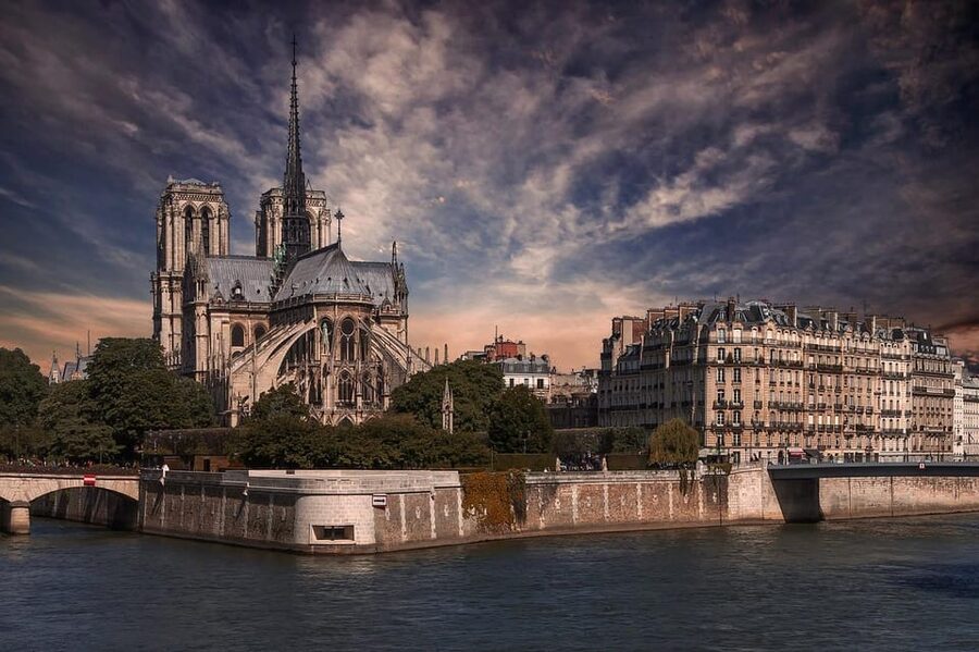 Historic Paris Walking Tour in English - Pont des Arts and the Seine