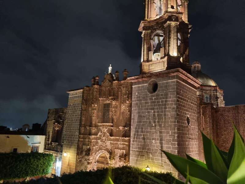 Historical & Cultural Walking Tour of San Miguel de Allende - Parroquia de San Miguel Arcángel: the essential first stop