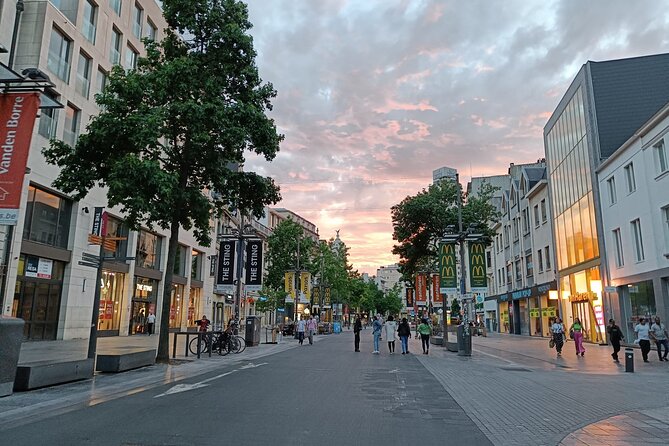 Historical Walking Tour in Antwerp Old City - Grote Markt, Antwerp’s civic stage