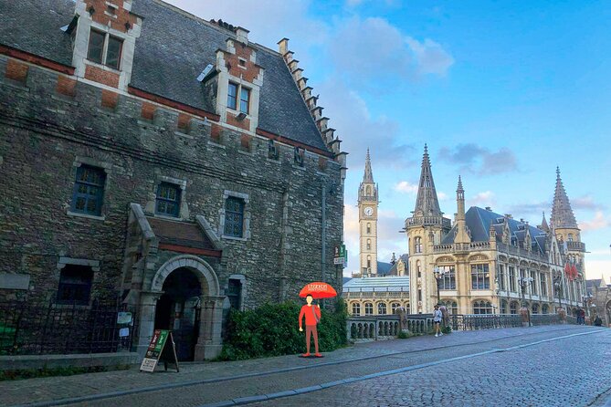 Historical Walking Tour: Legends of Gent - Vrijdagmarkt and the men who shaped the square