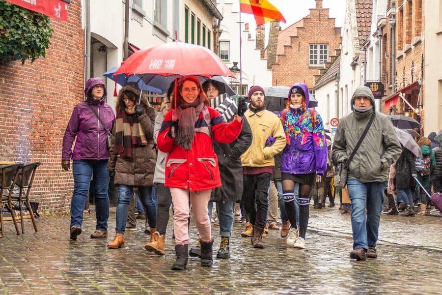 Historical Walking Tour: The Story of Bruges - by Legends - Lake of Love and the Halve Maan brewery