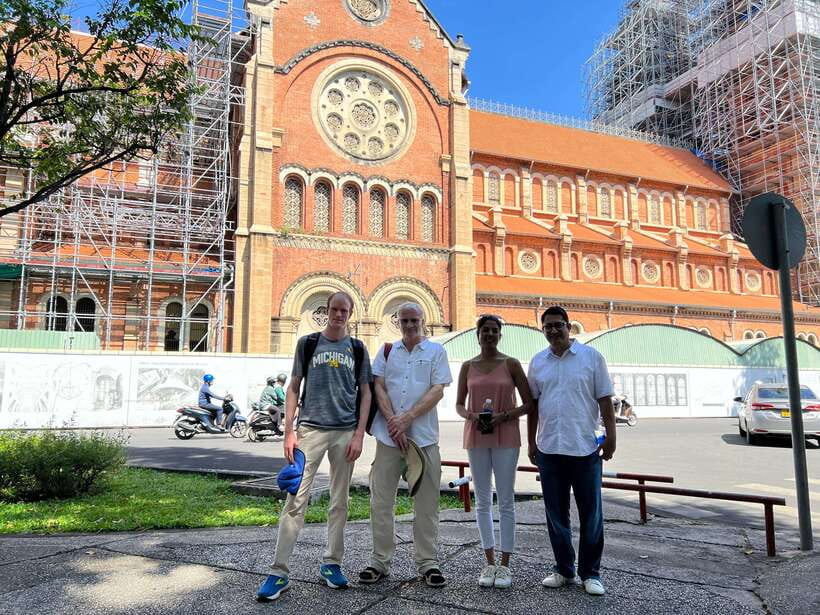 Ho Chi Minh: City Highlights Guided Walking Tour - Vietnamese coffee and a lesson in local habits