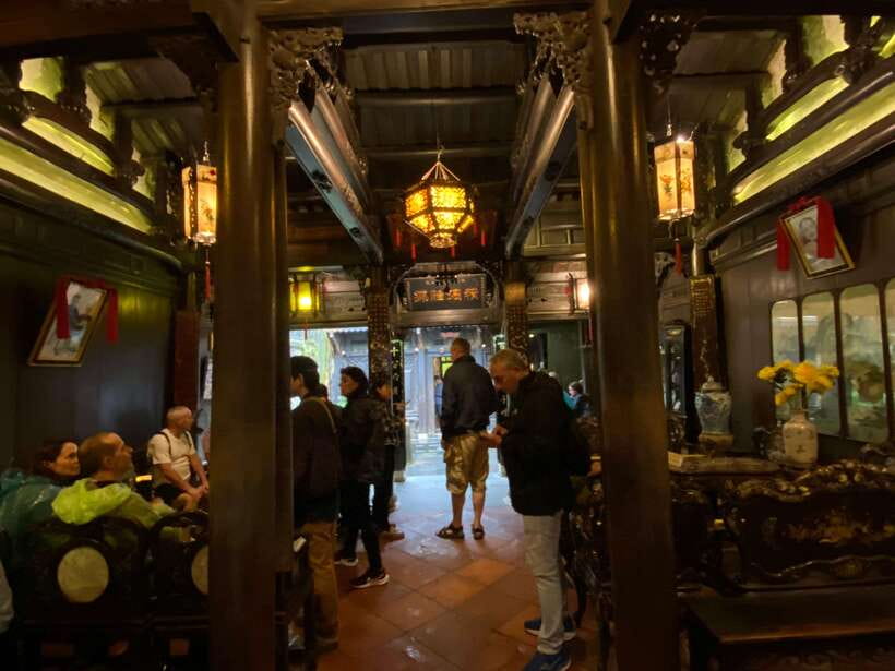 Hoi An Ancient Town - Walking Tour with Local Guide - Museum of Folk Culture