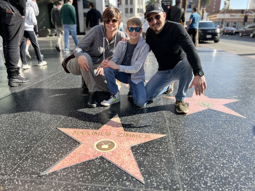 Hollywood: Make Your Own Star Walk of Fame Photo Experience - Receiving five photos and a video on your phone