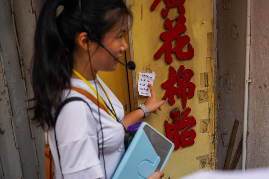 Hong Kong: Dark Side of Hong Kong Caged Homes Walking Tour - Is $31 a fair price for two hours?
