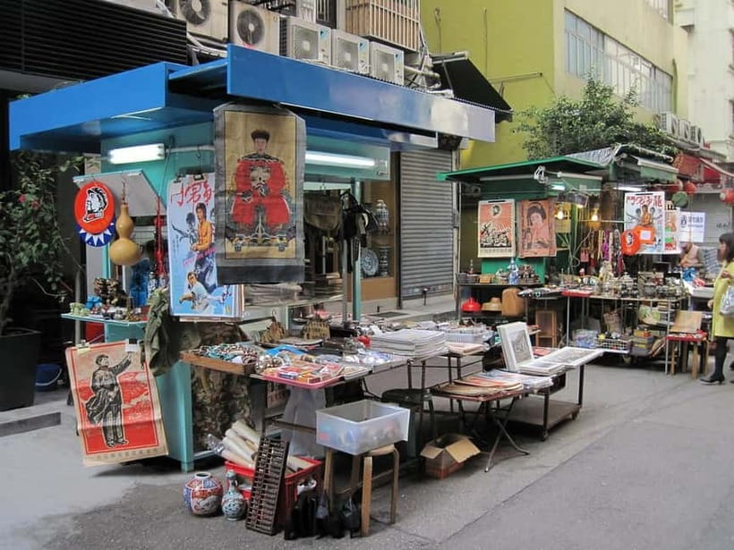 Hong Kong Day Tour: Priority Peak Tram, City Walk & Dim Sum - Transport keeps the day moving