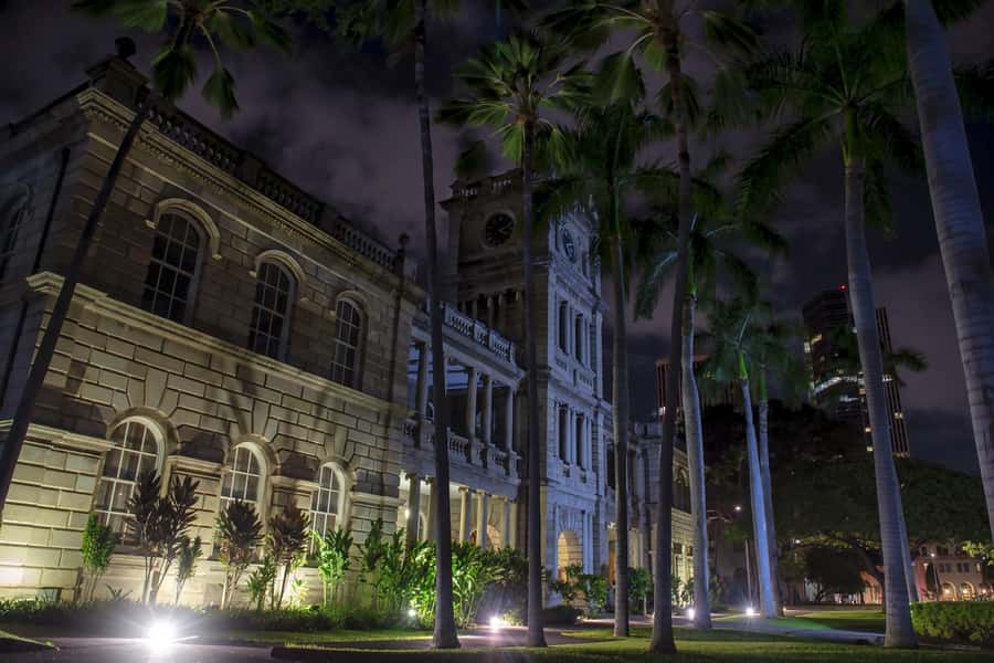 Honolulu Haunts: Ghosts and Spirits Walking Tour - Night marchers, ancient warriors, and old Hawaiian beliefs