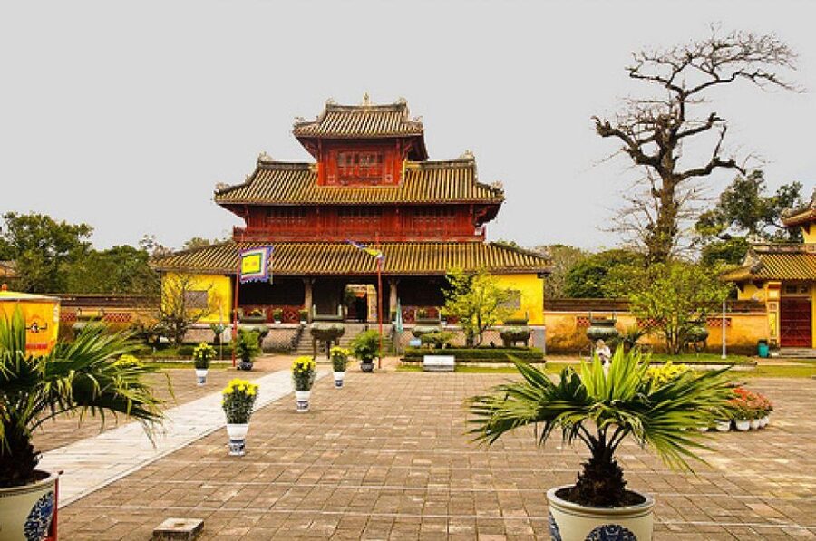 Hue Customizable Tour with Imperial Citadel & Forbidden City - The final gates and the end of the walk