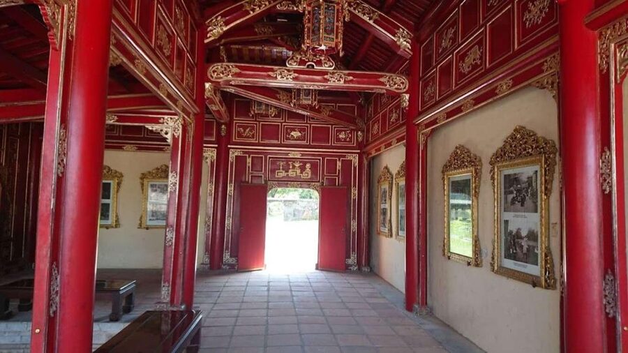 Hue Customizable Tour with Imperial Citadel & Forbidden City - Meeting the guide at Ngan Gate