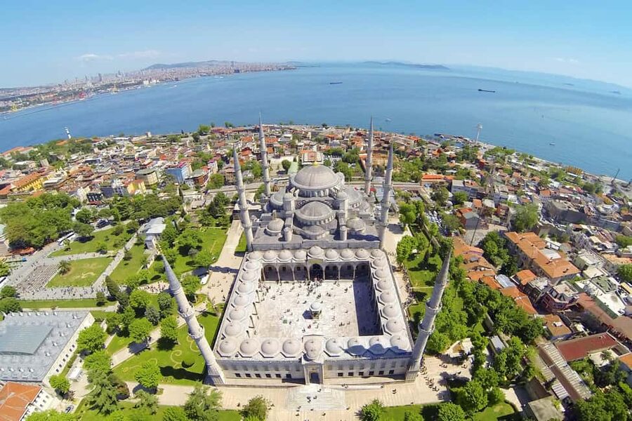 Istanbul: Blue Mosque, Hagia Sophia, & Old Town Walking Tour - Key points to know before booking