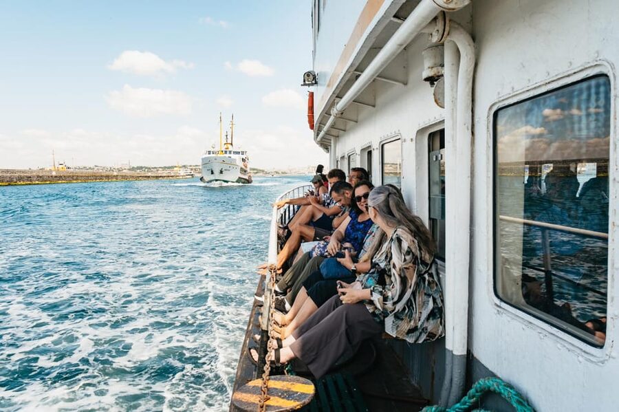 Istanbul: European and Asian Side Guided Foodie Walking Tour - Breakfast before the serious eating begins