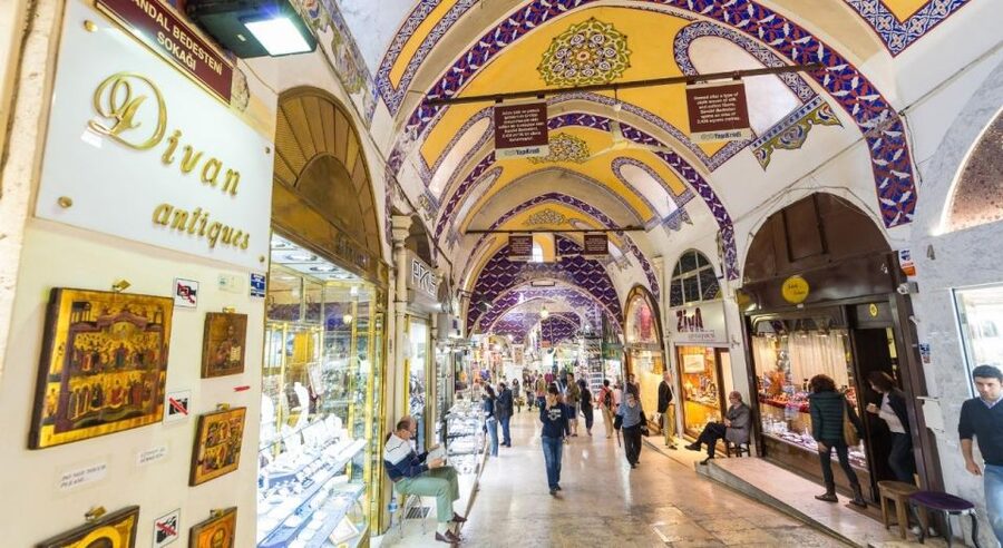 Istanbul: Private Guided Walking Tour - Starting beside the German Fountain