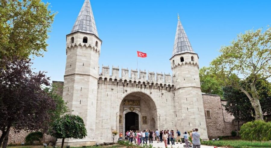 Istanbul: Private Guided Walking Tour - Two hours at Topkapi Palace