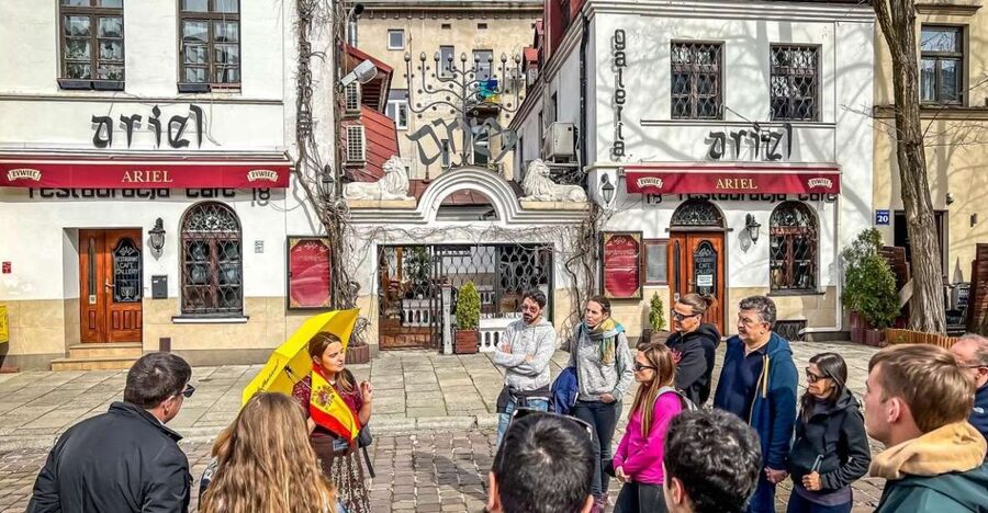 Jewish Krakow Walking Tour in English - Starting beside the Old Synagogue in Kazimierz