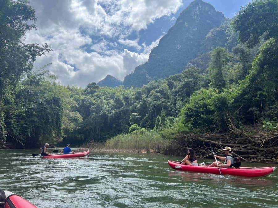Khao Lak: Full-Day Khao Sok Jungle Walk and Canoeing Tour - Thai lunch with a hands-on touch